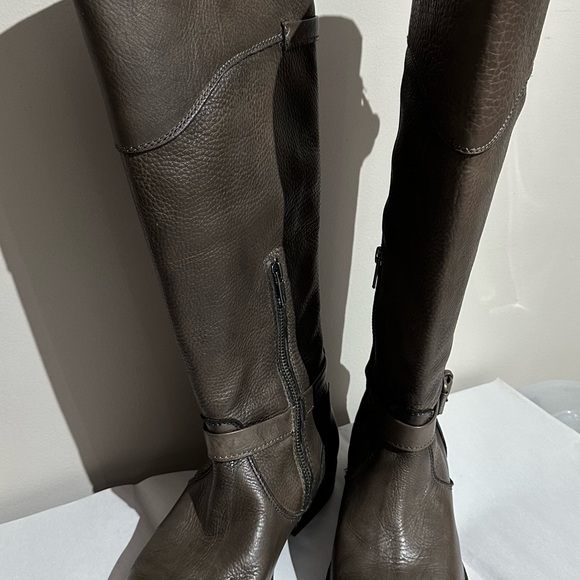 FRYE Women’s Phillip Riding Gray Leather Boots size 9 - Picture 3 of 6